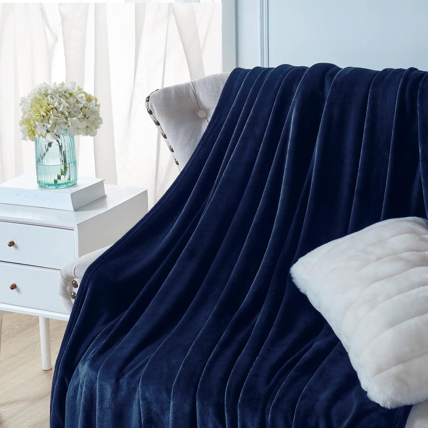 Luxury Redos Microfiber Blankets
