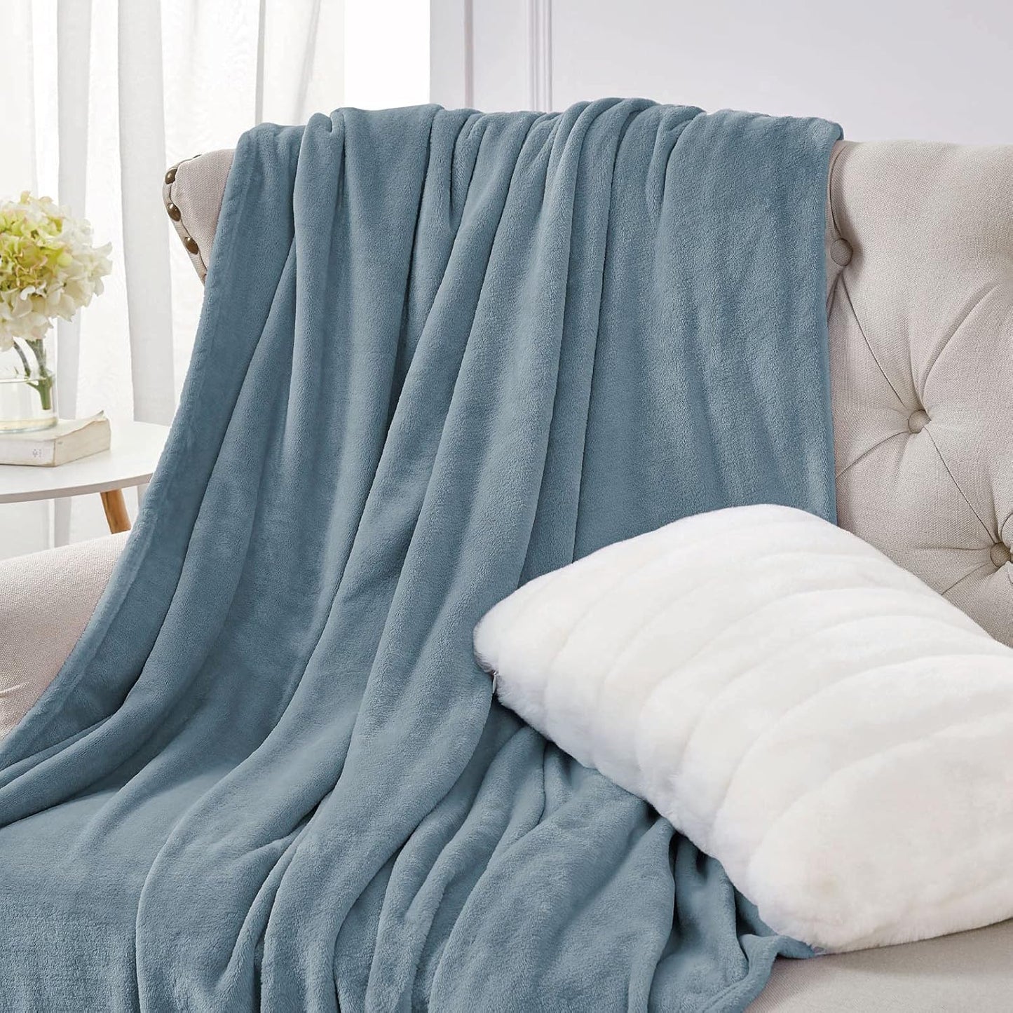 Luxury Redos Microfiber Blankets