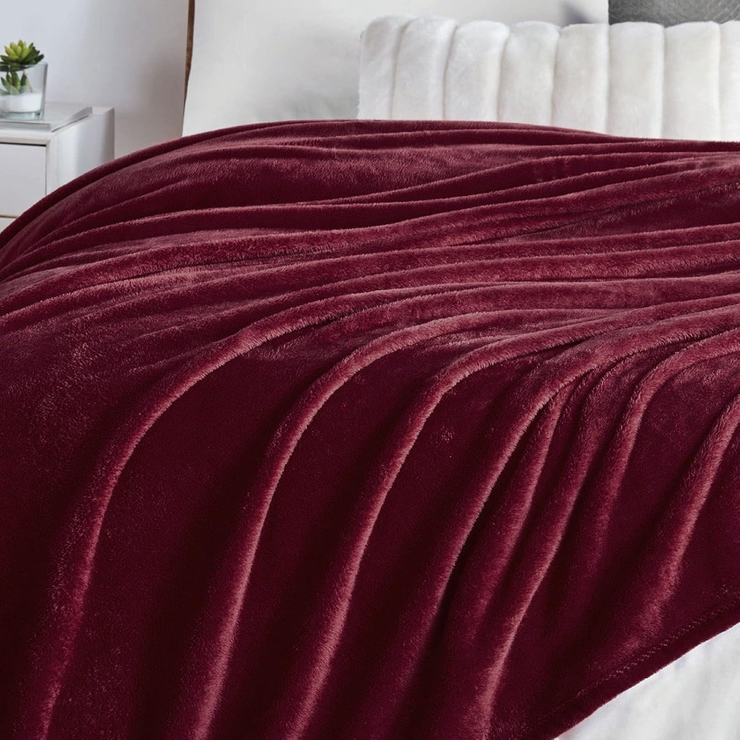 Luxury Redos Microfiber Blankets