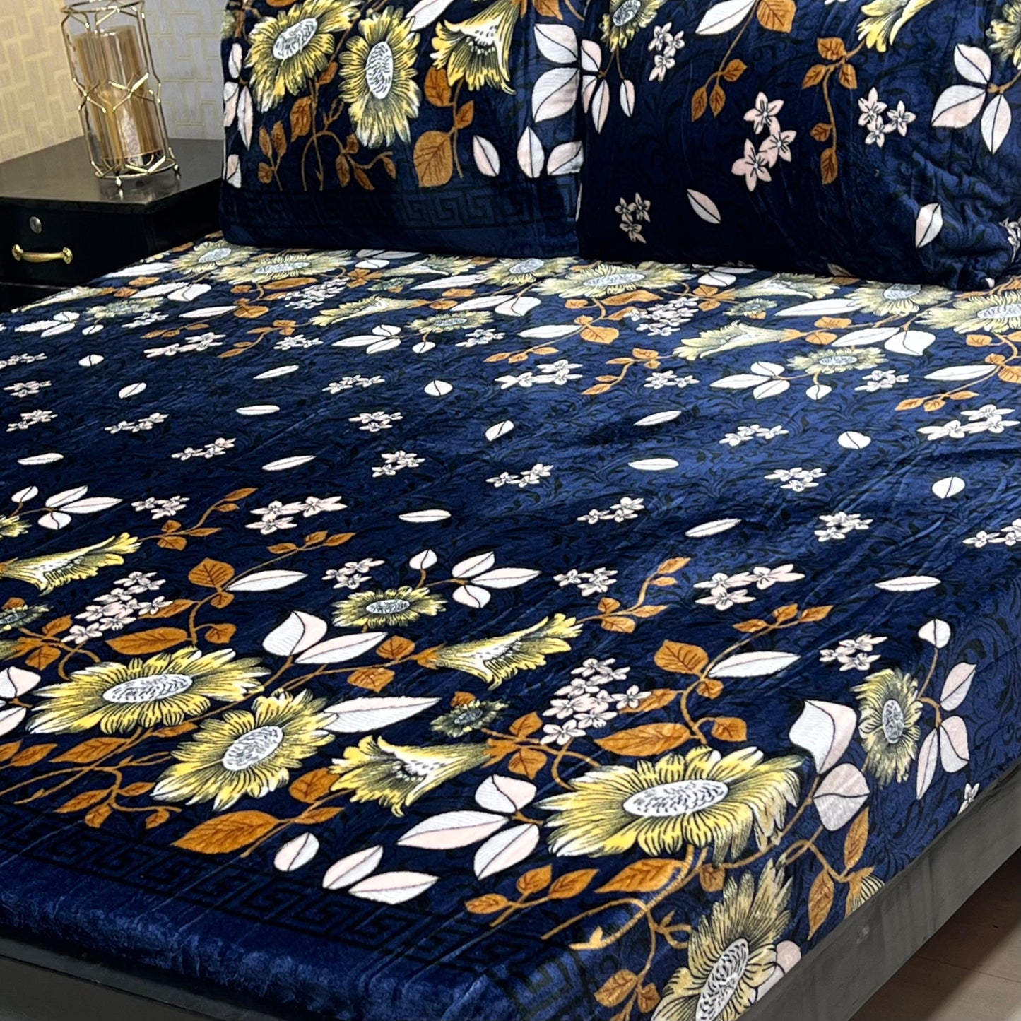 Luxury Fleece Bedsheet F-12